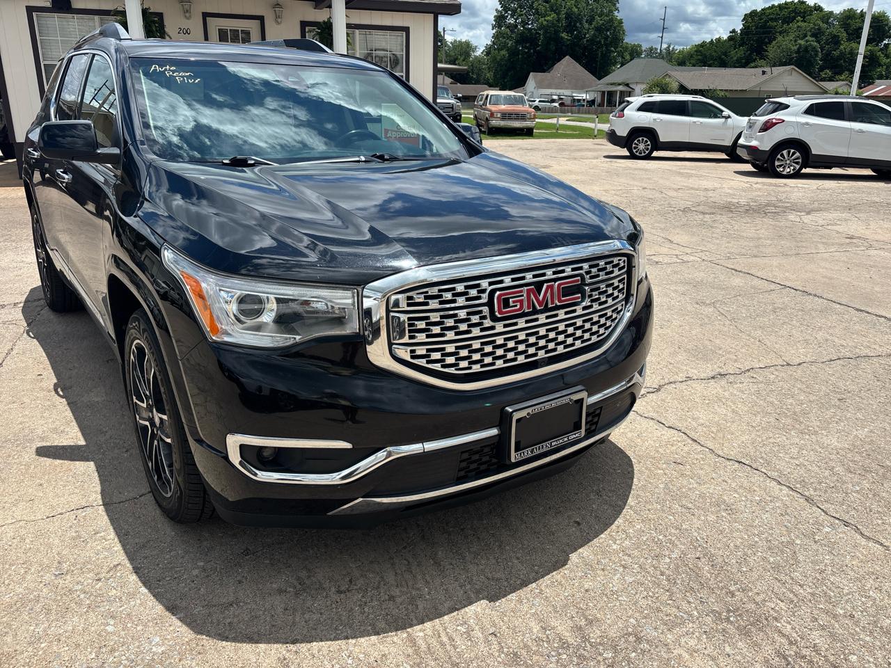GMC Acadia Denali AWD 2017