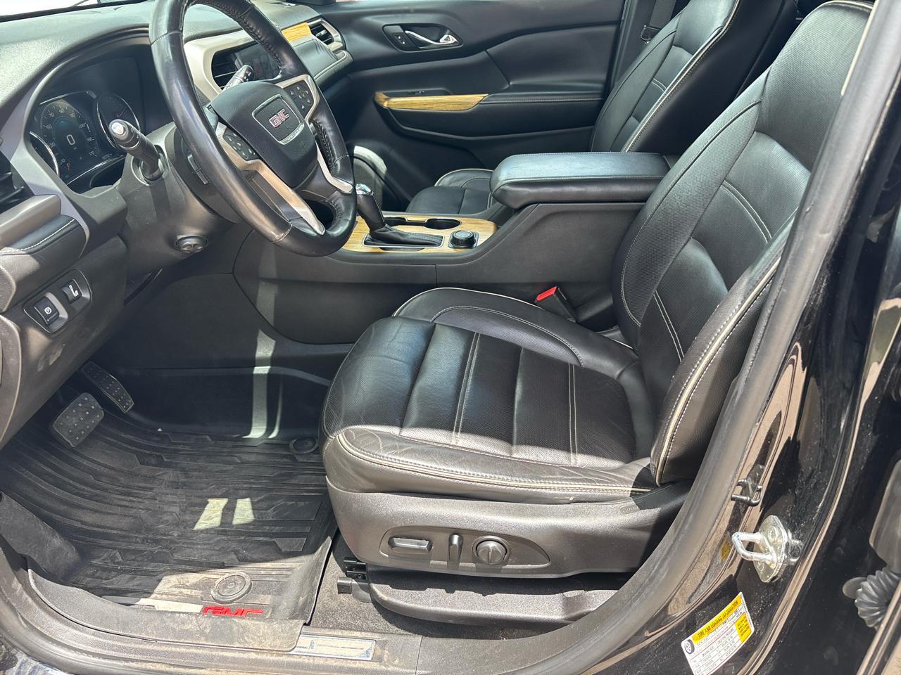 GMC Acadia Denali AWD 2017