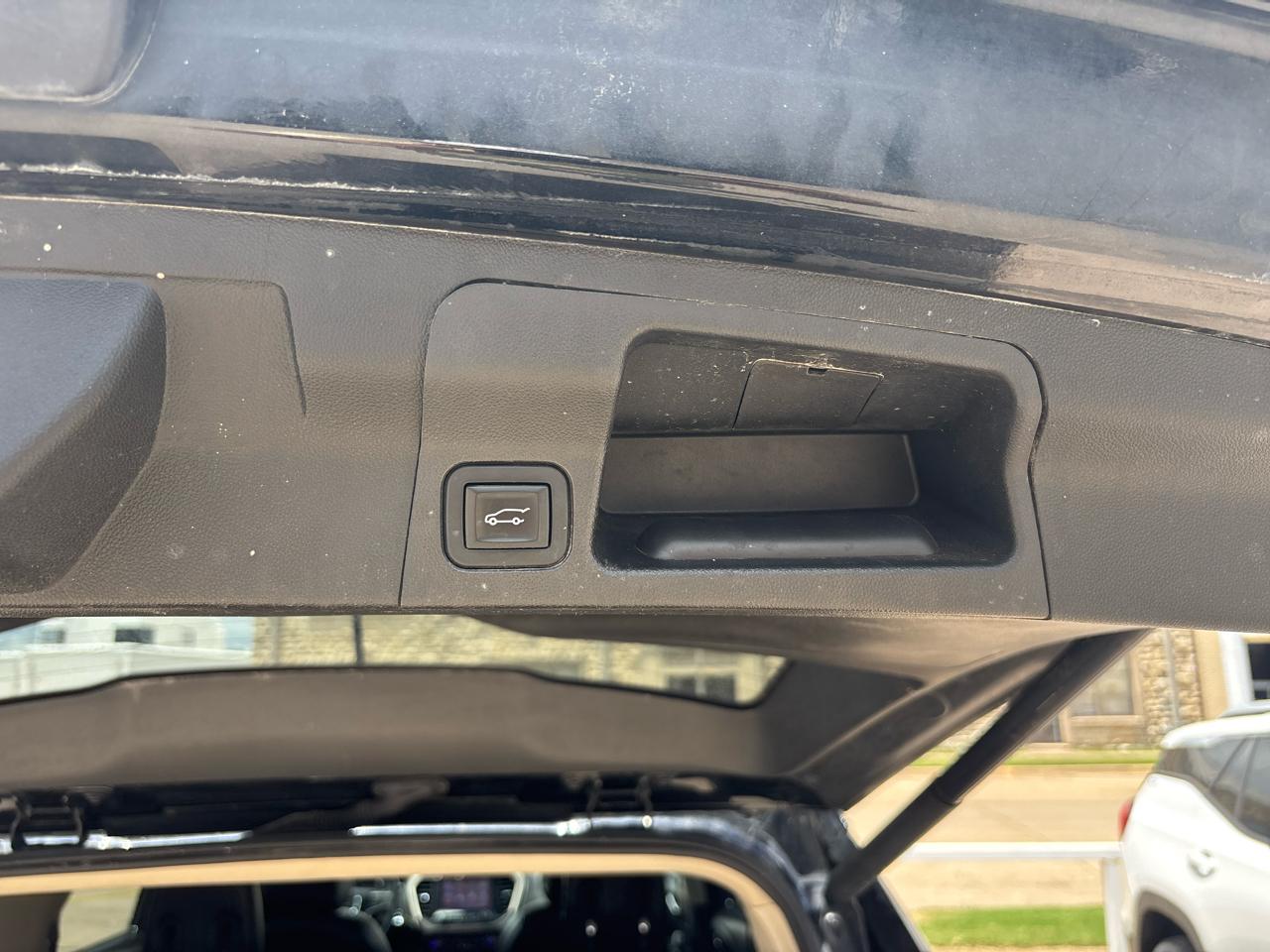 GMC Acadia Denali AWD 2017