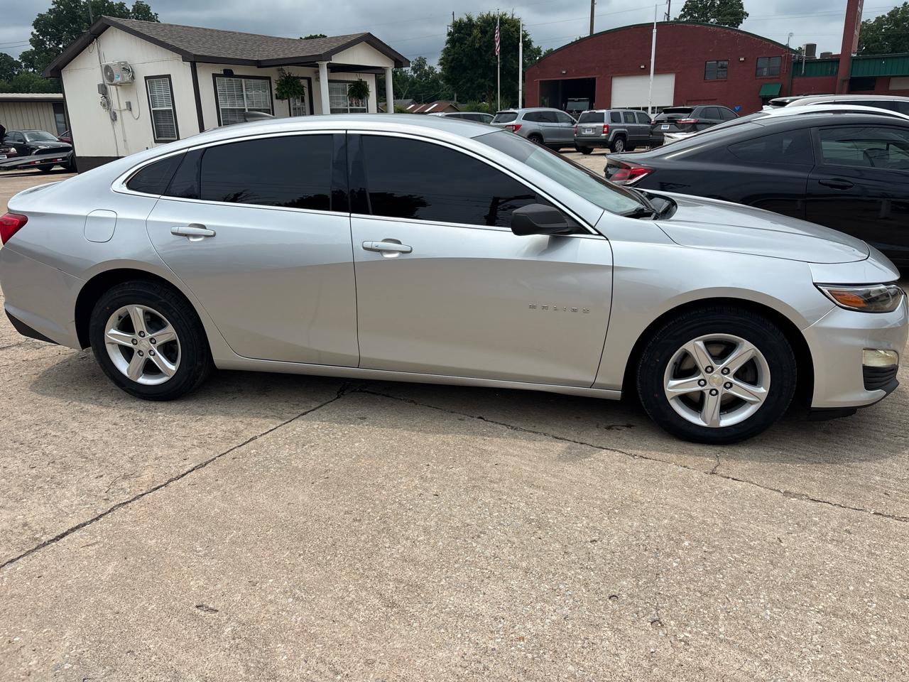 Chevrolet Malibu 4dr Sdn LS 2019