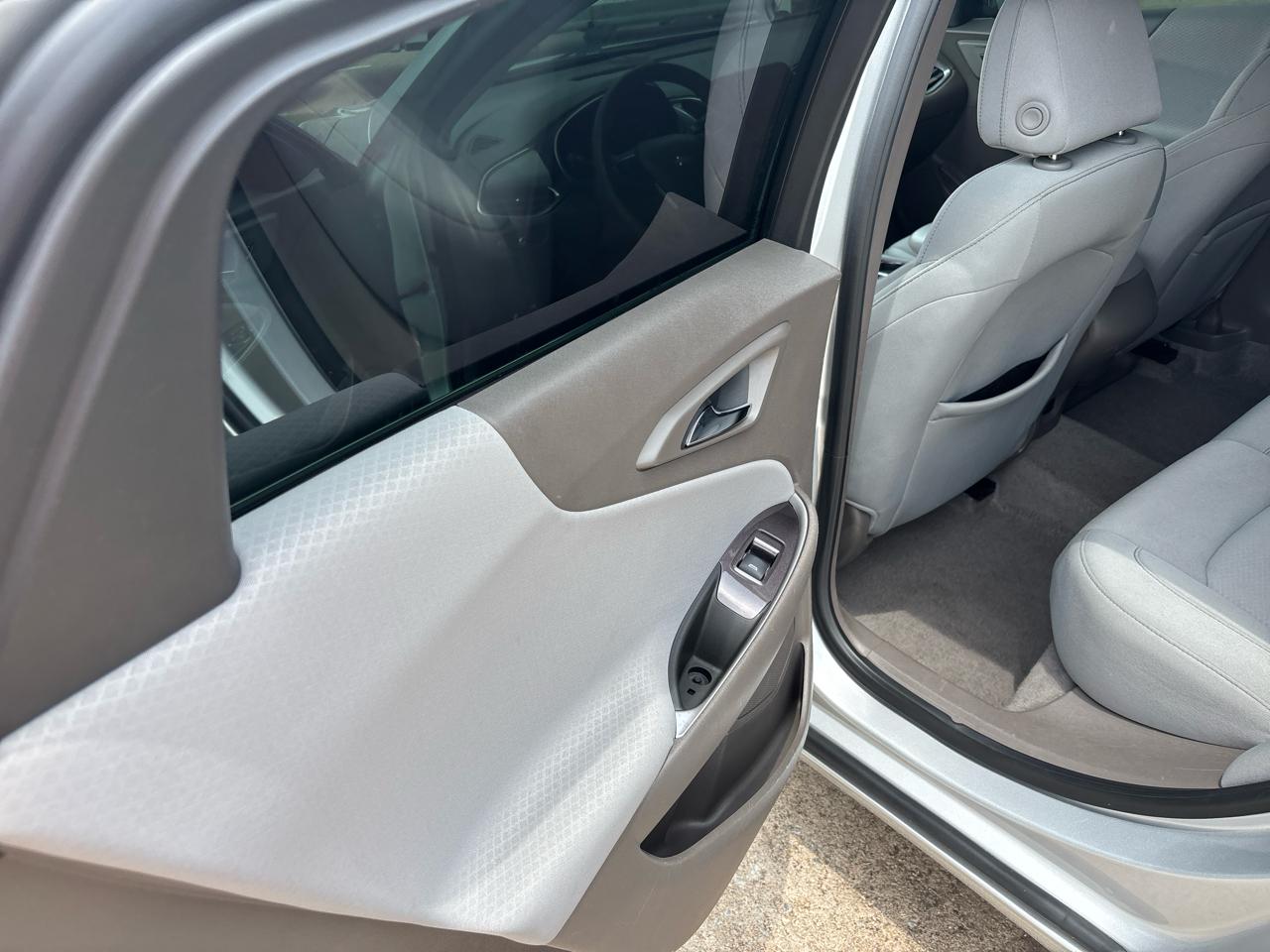 Chevrolet Malibu 4dr Sdn LS 2019
