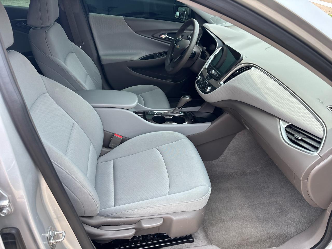 Chevrolet Malibu 4dr Sdn LS 2019