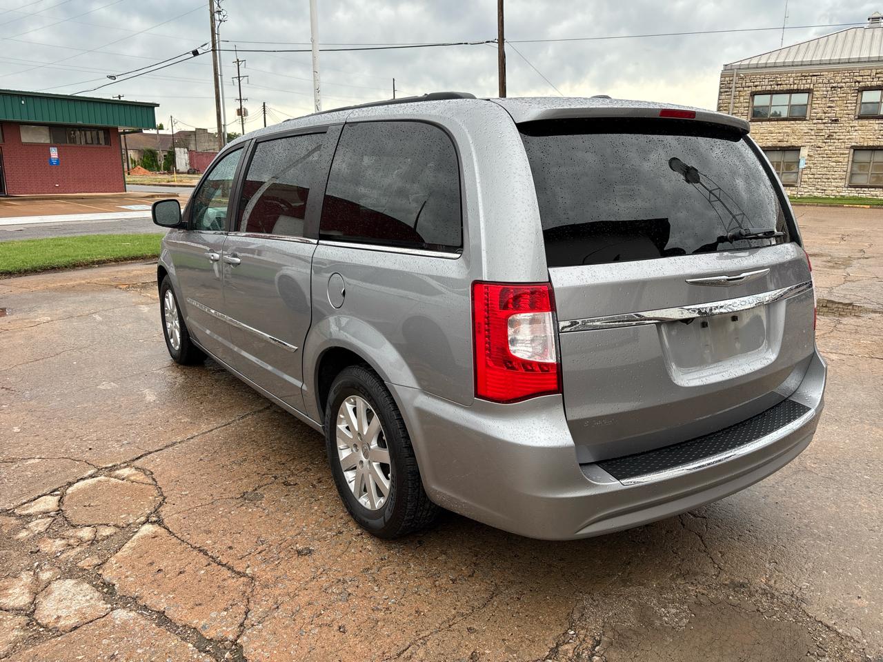 Chrysler Town & Country Touring 2013