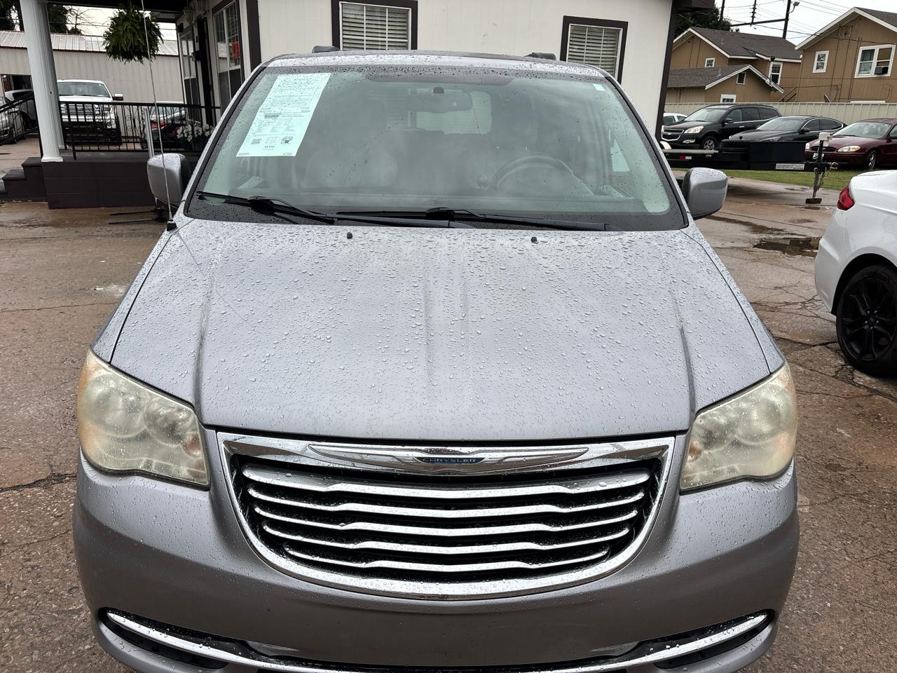 Chrysler Town & Country Touring 2013
