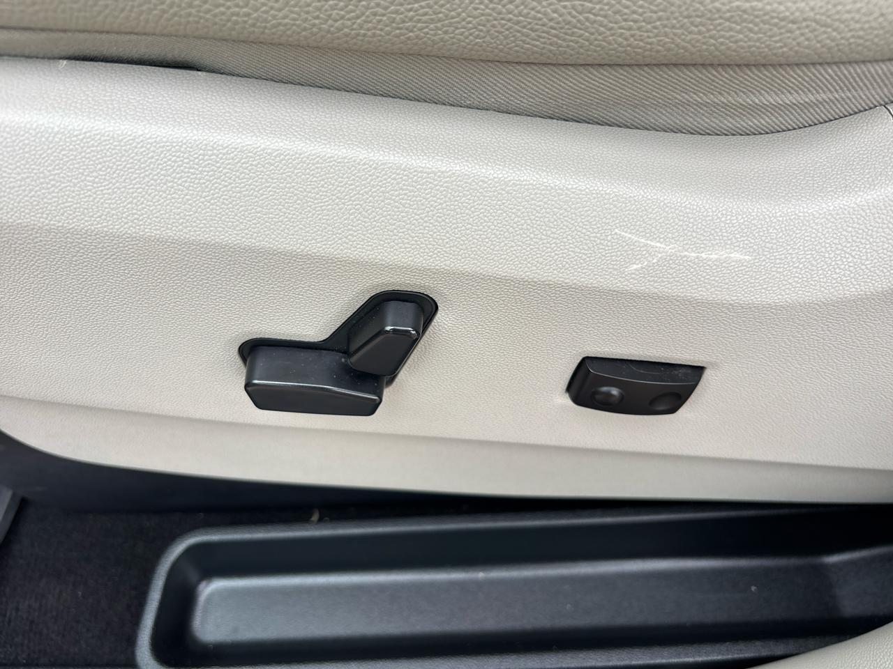 Chrysler Town & Country Touring 2013