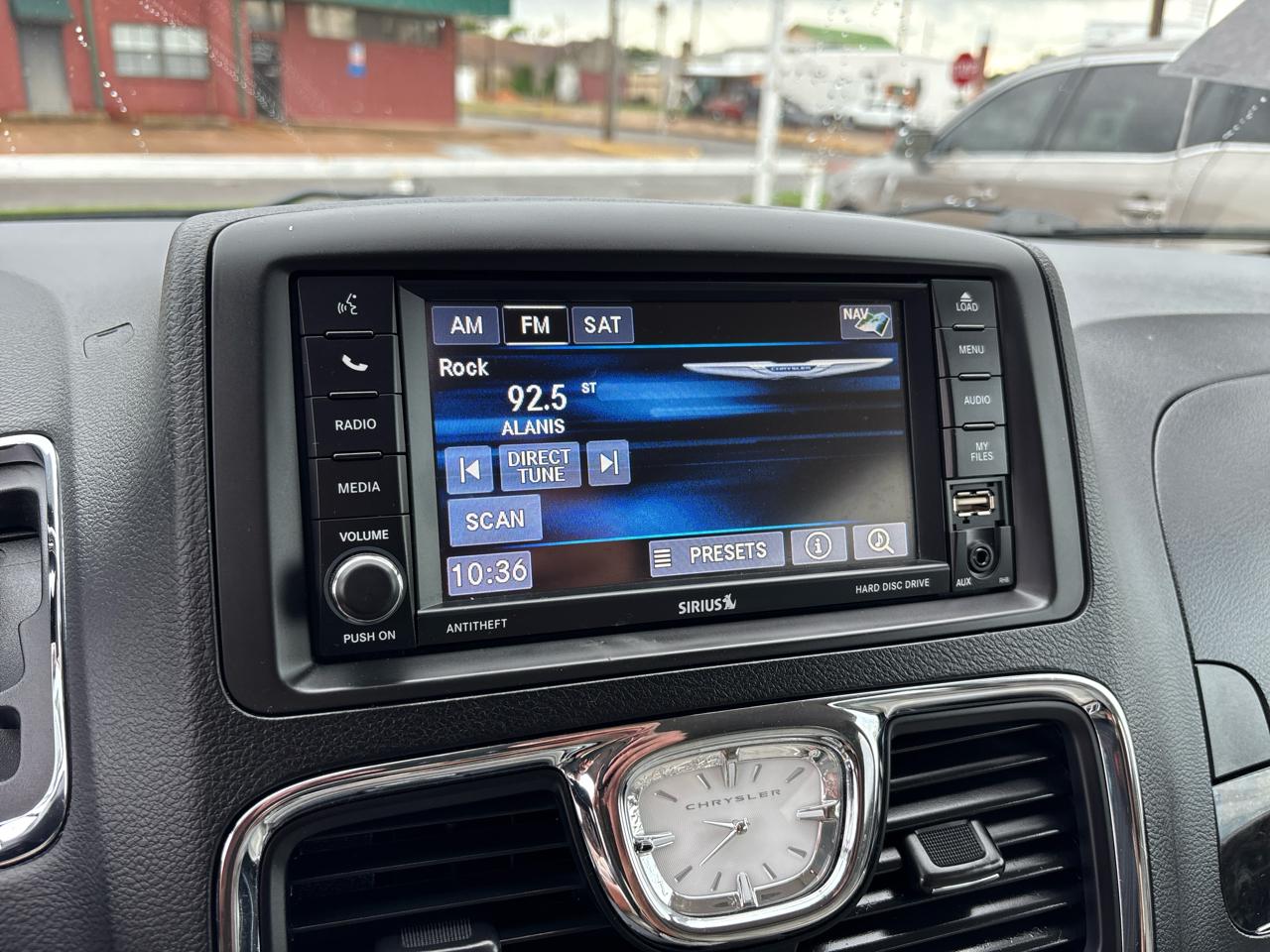 Chrysler Town & Country Touring 2013