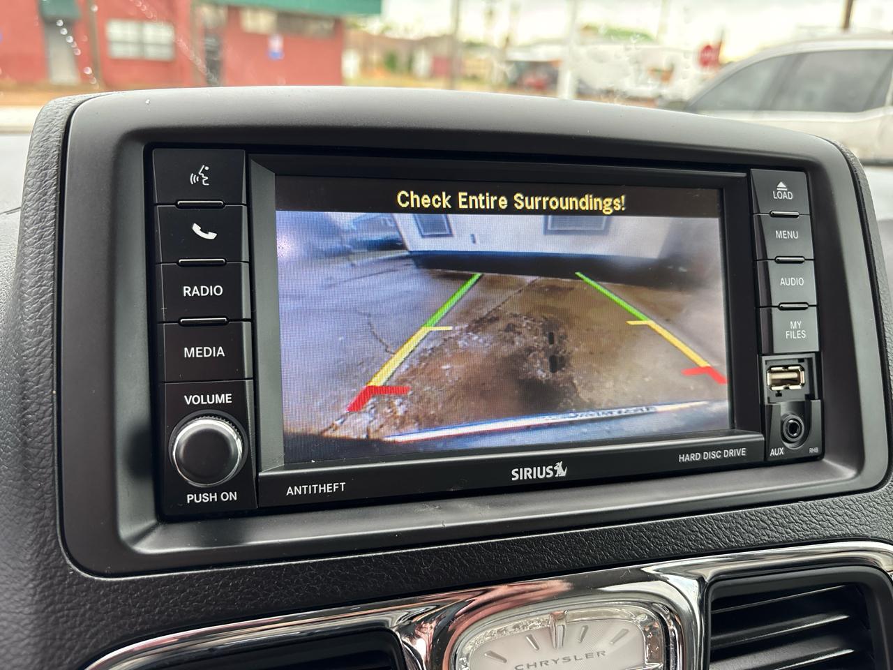 Chrysler Town & Country Touring 2013