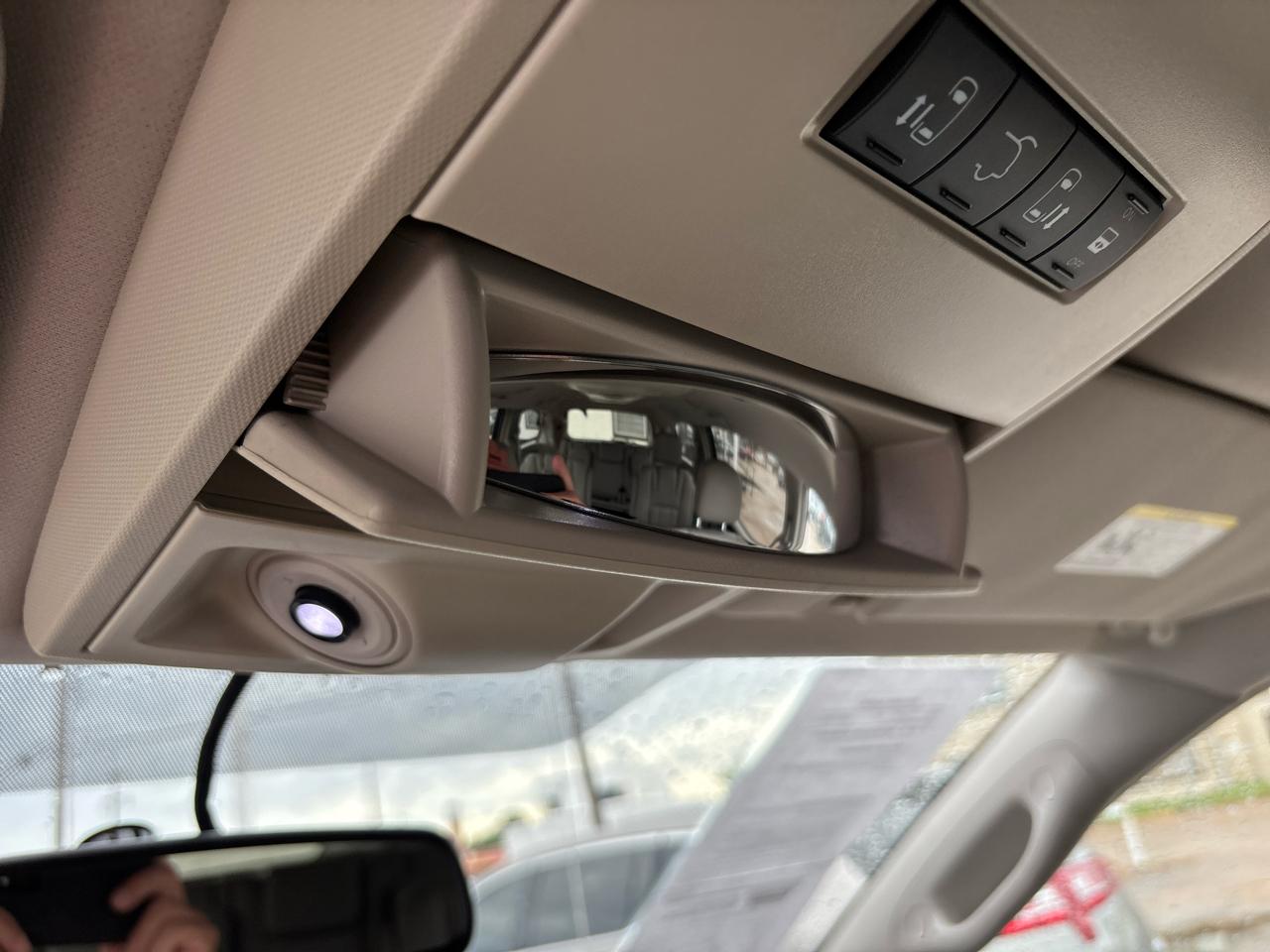 Chrysler Town & Country Touring 2013
