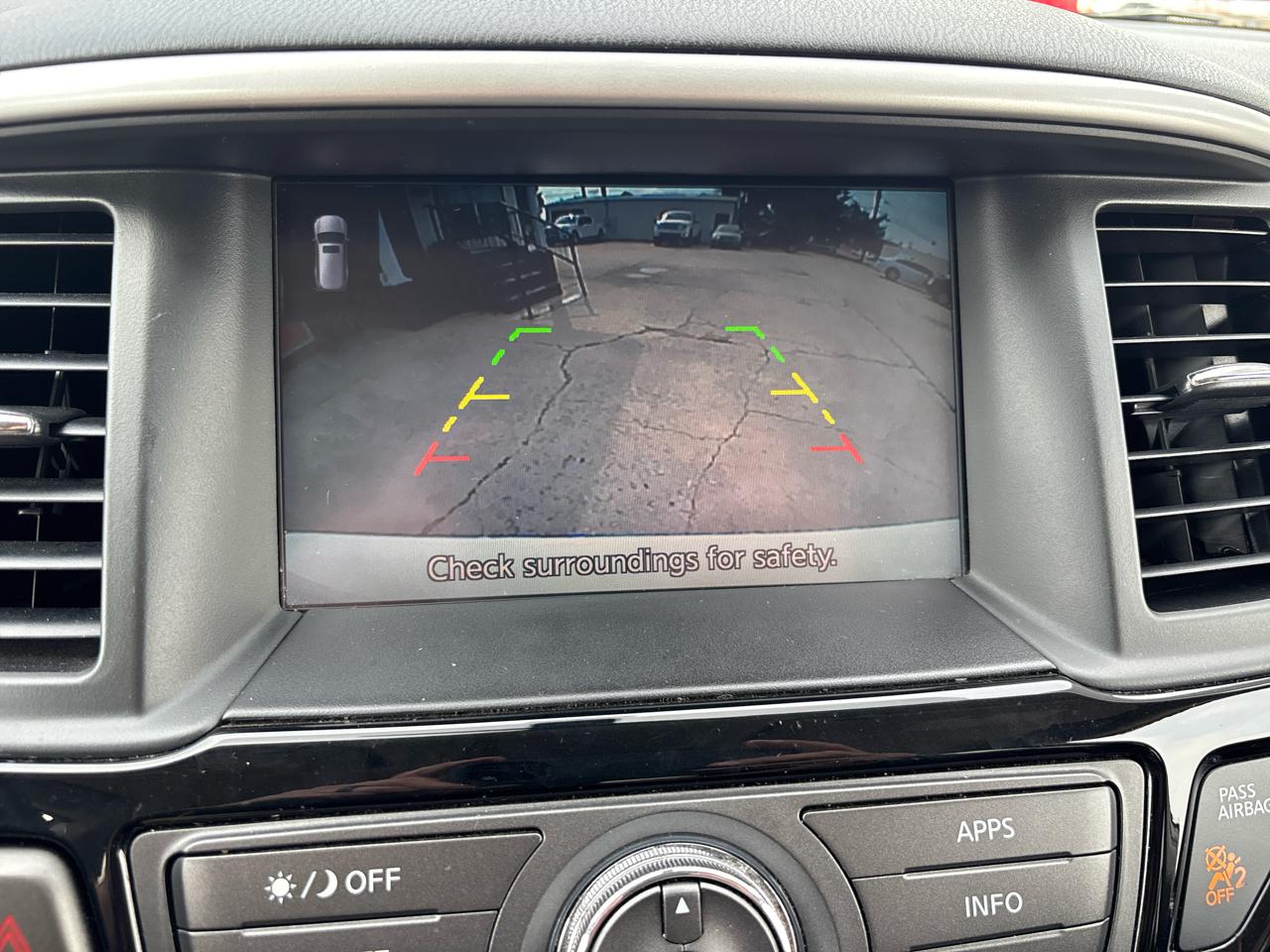 Nissan Pathfinder SV 2019