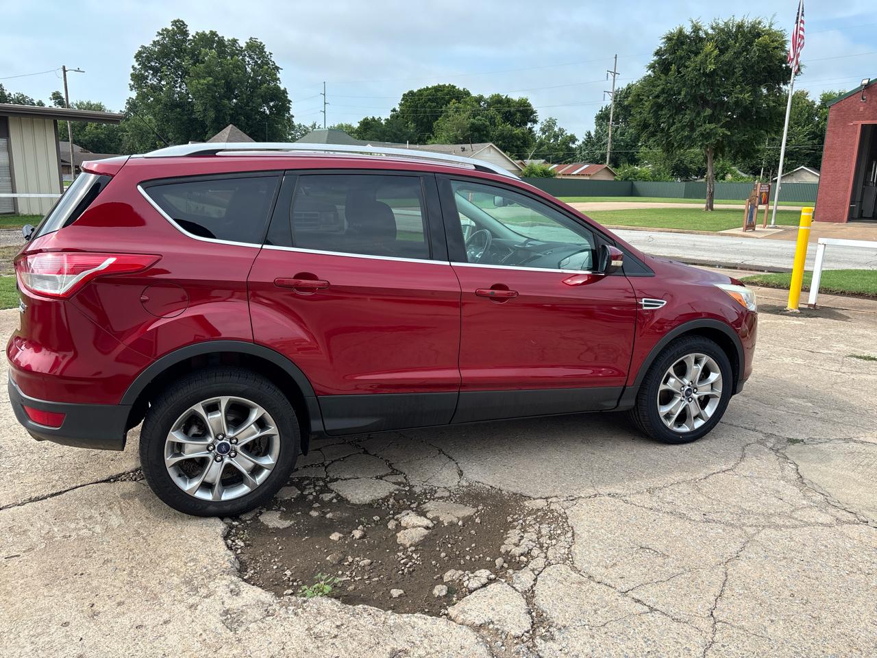 Ford Escape Titanium 4WD 2014