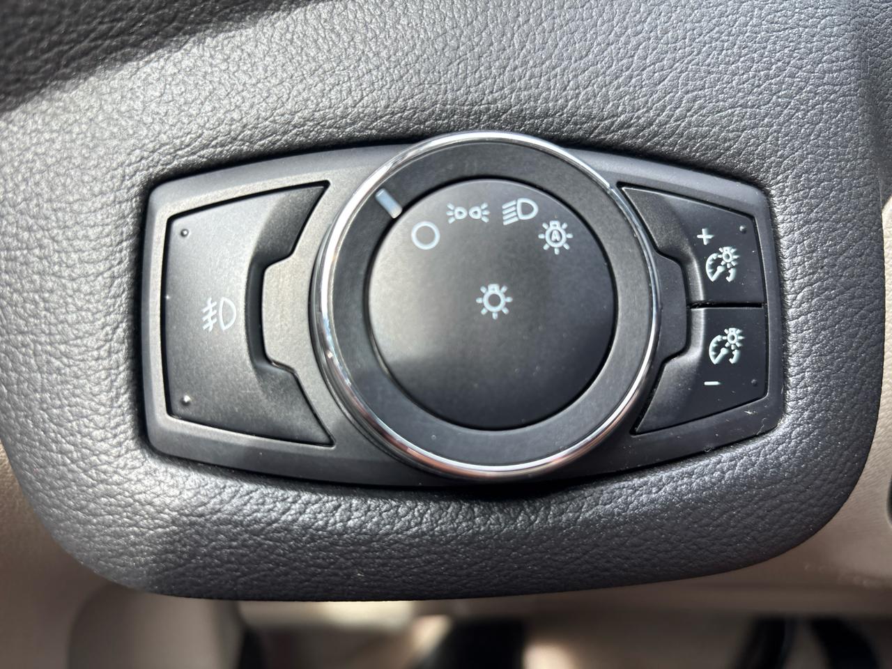 Ford Escape Titanium 4WD 2014