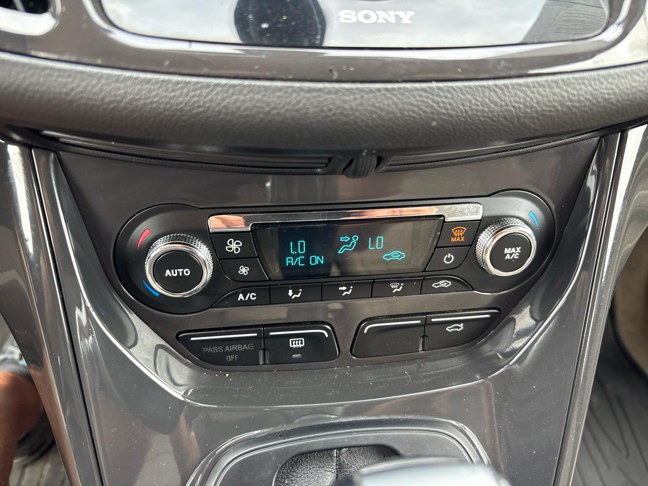 Ford Escape Titanium 4WD 2014