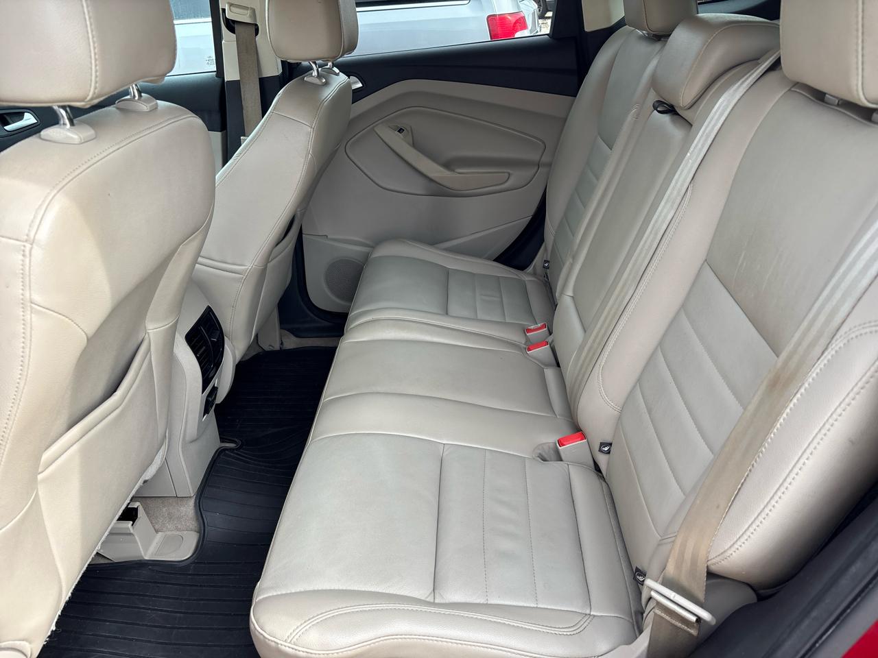 Ford Escape Titanium 4WD 2014
