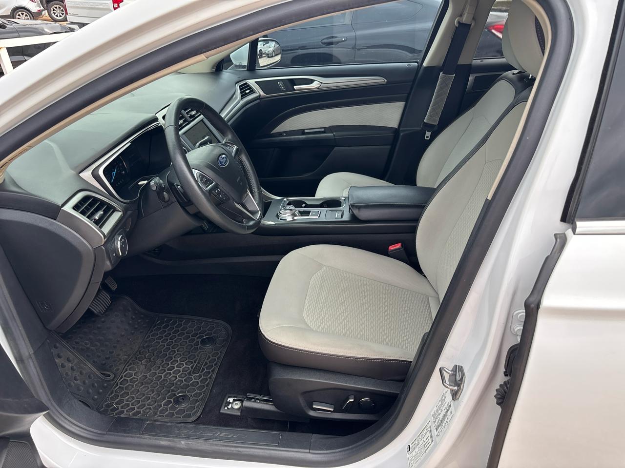 Ford Fusion SE 2019