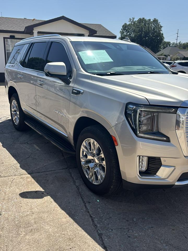 2021 GMC Yukon Denali - Photo 9