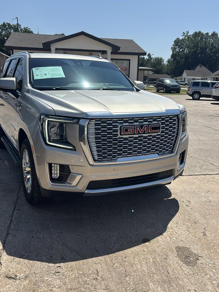 2021 GMC Yukon Denali - Photo 10