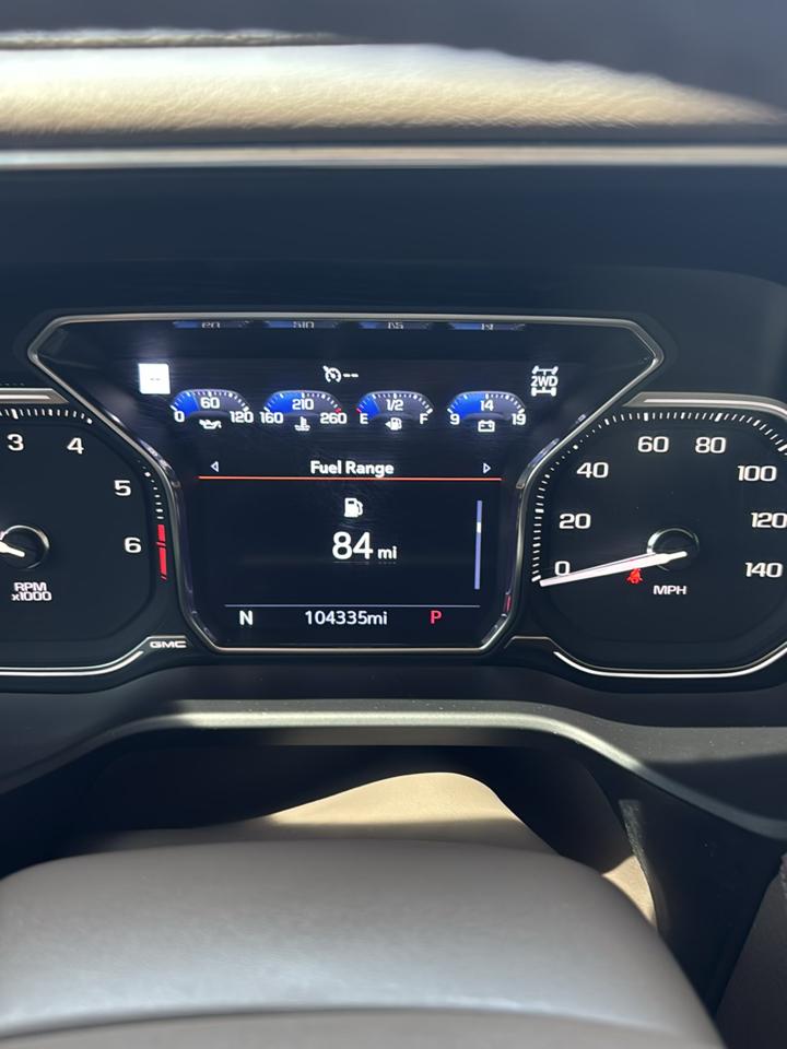 2021 GMC Yukon Denali - Photo 17