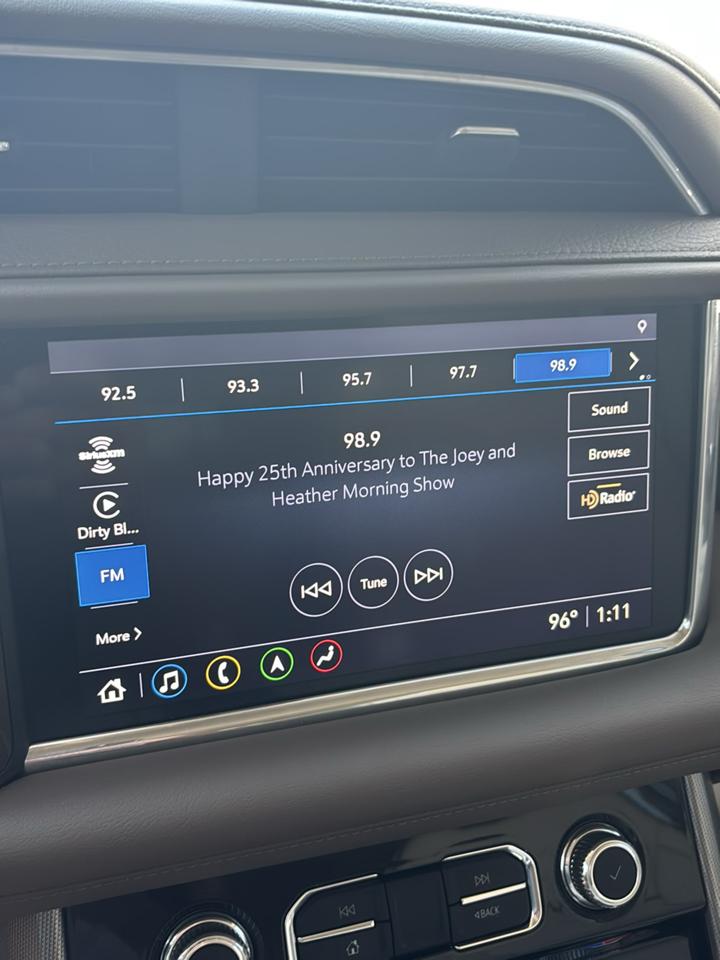 2021 GMC Yukon Denali - Photo 18