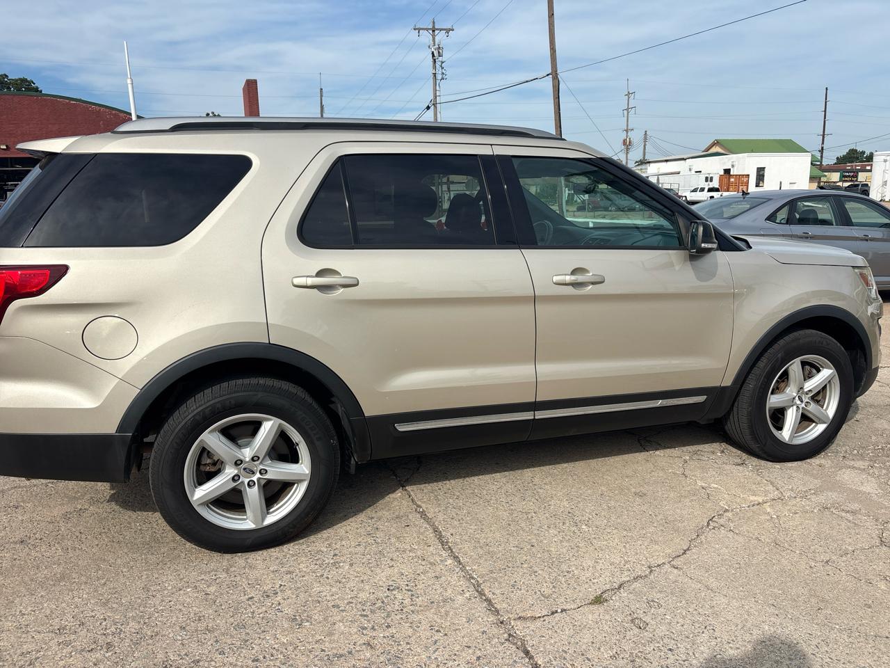 Ford Explorer XLT 4WD 2017