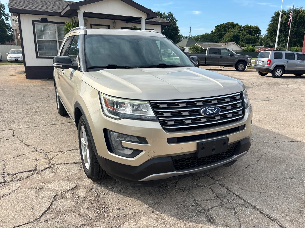 Ford Explorer XLT 4WD 2017