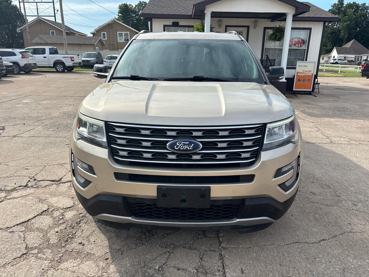 Ford Explorer XLT 4WD 2017