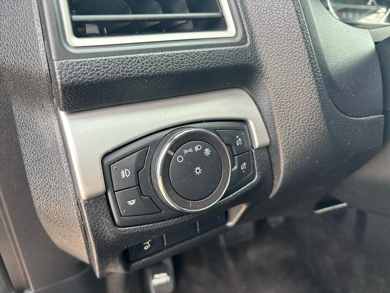 Ford Explorer XLT 4WD 2017