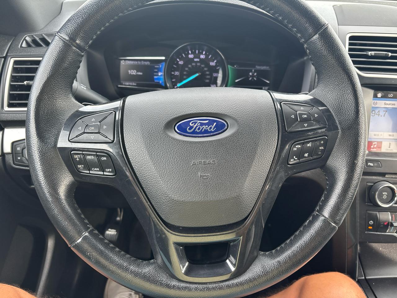 Ford Explorer XLT 4WD 2017