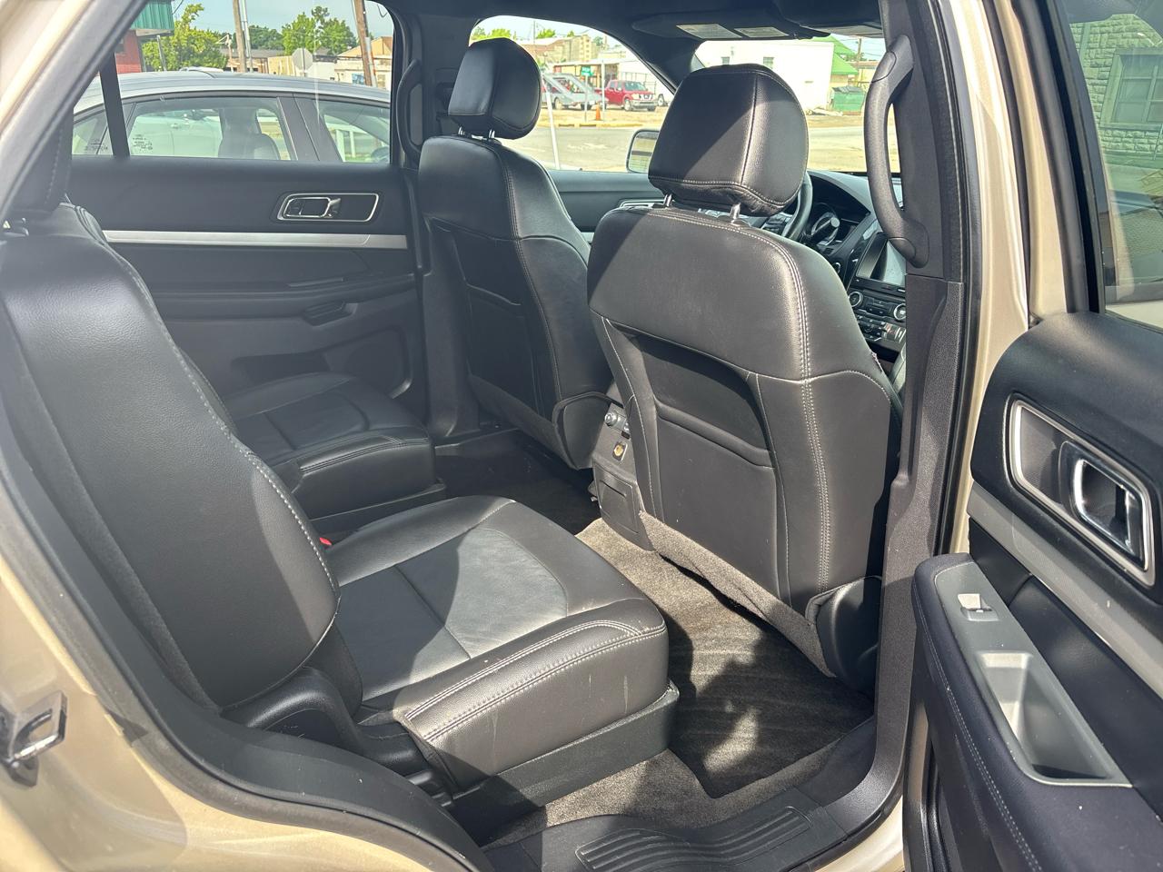 Ford Explorer XLT 4WD 2017