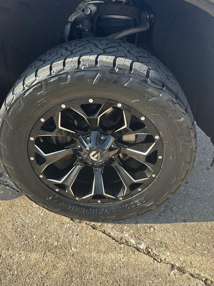 2020 Chevrolet Silverado 1500 RST - Photo 10