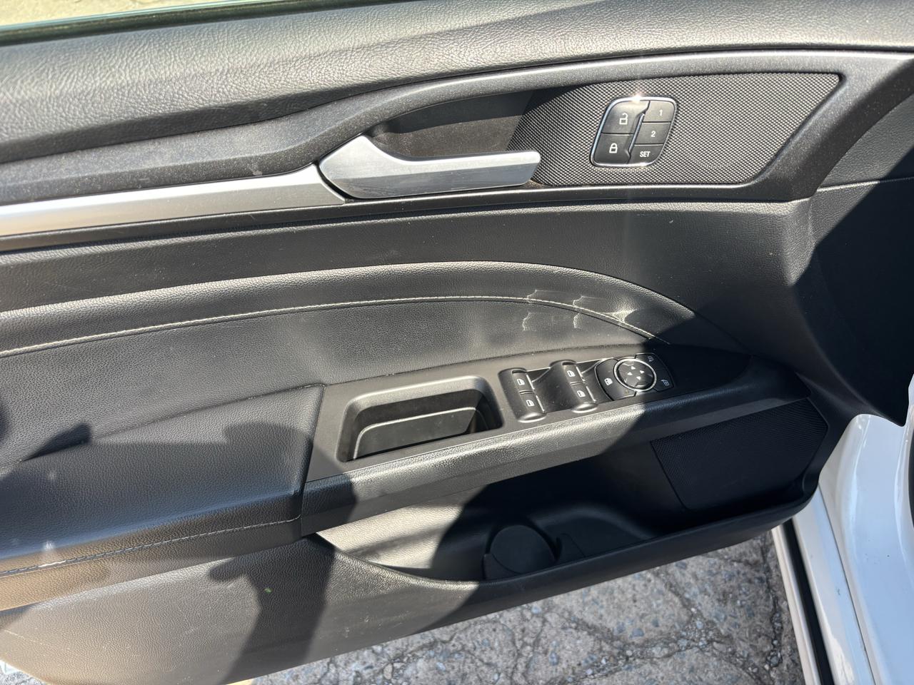 Ford Fusion Titanium AWD 2020
