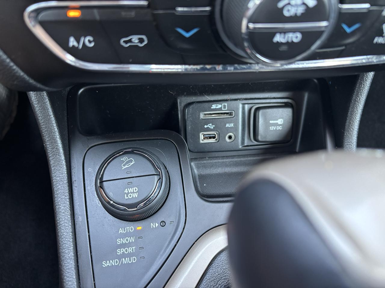 Jeep Cherokee Limited 4WD 2015