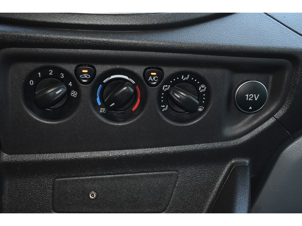 2019 Ford Transit Van photo 4