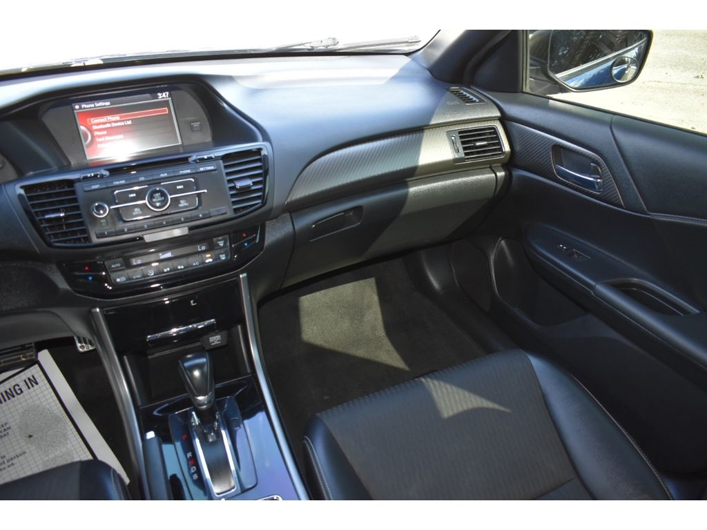 Honda Accord Sport Sedan AT 2016 Honda Accord Sport Sedan AT 2016