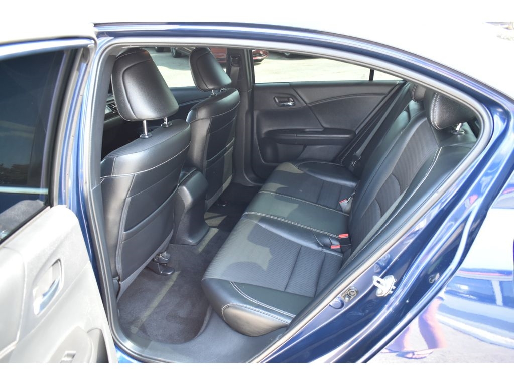 Honda Accord Sport Sedan AT 2016 Honda Accord Sport Sedan AT 2016