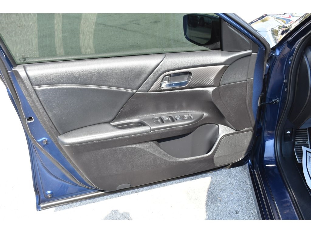 Honda Accord Sport Sedan AT 2016 Honda Accord Sport Sedan AT 2016