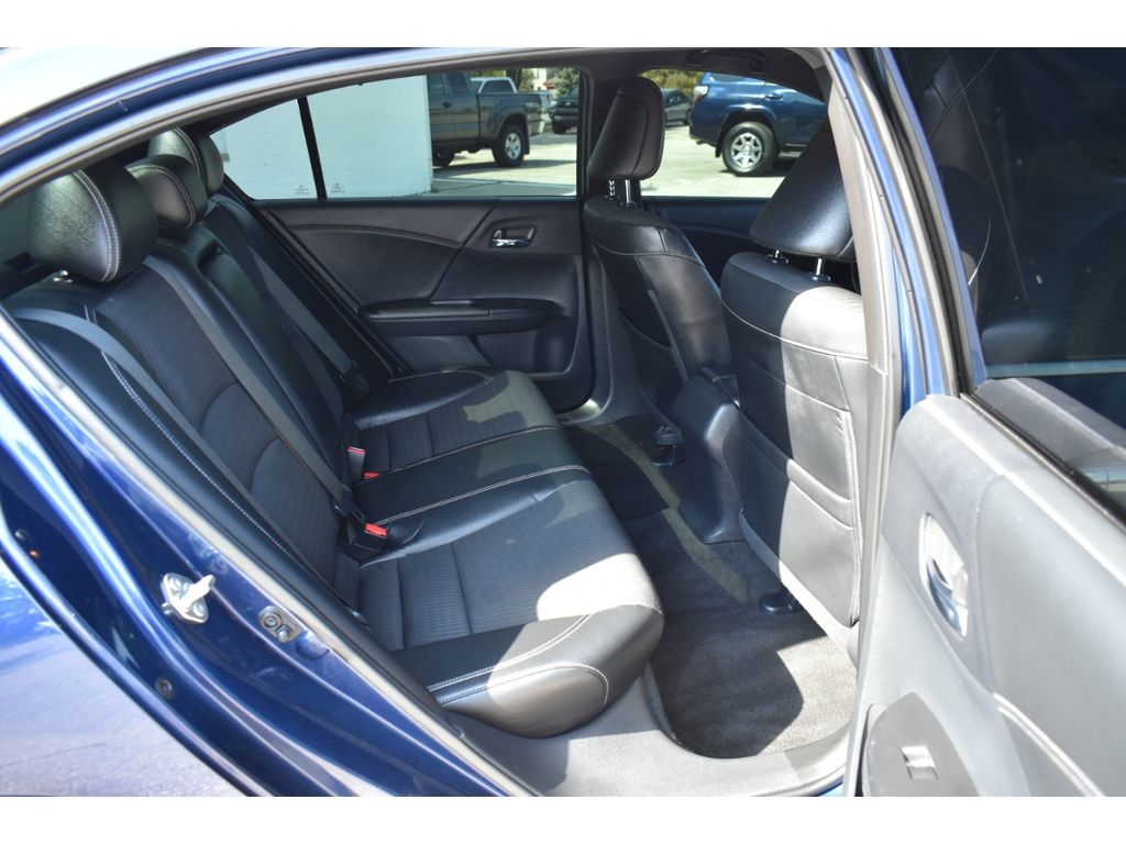 Honda Accord Sport Sedan AT 2016 Honda Accord Sport Sedan AT 2016