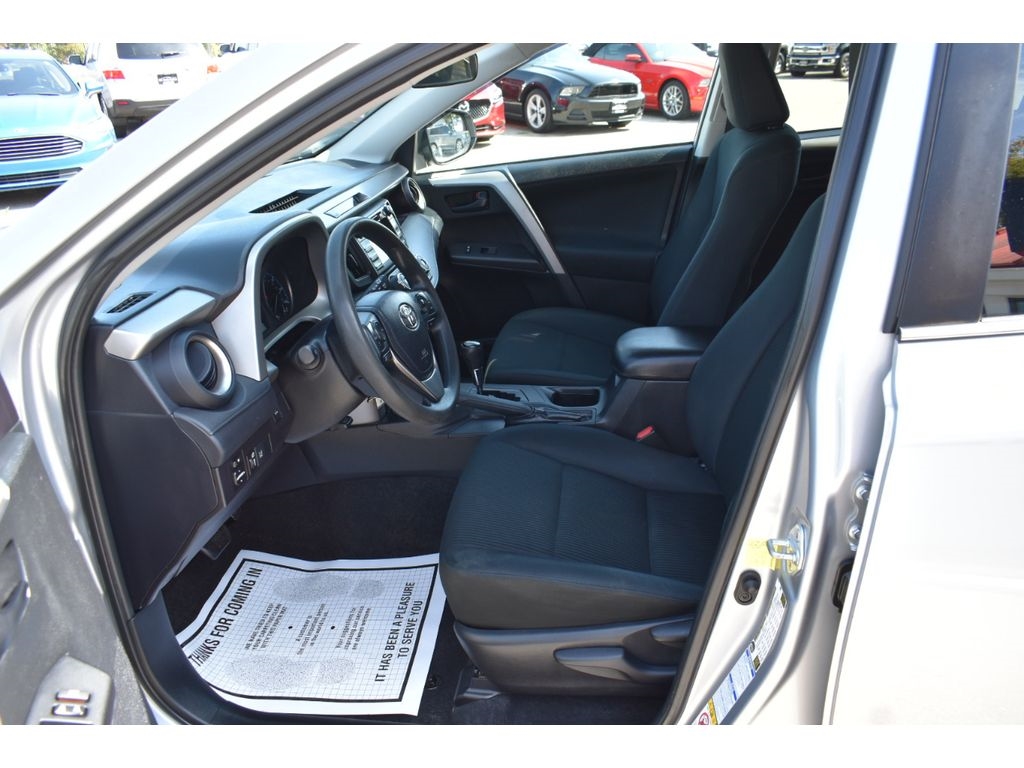 Toyota RAV4 LE AWD 2017 Toyota RAV4 LE AWD 2017