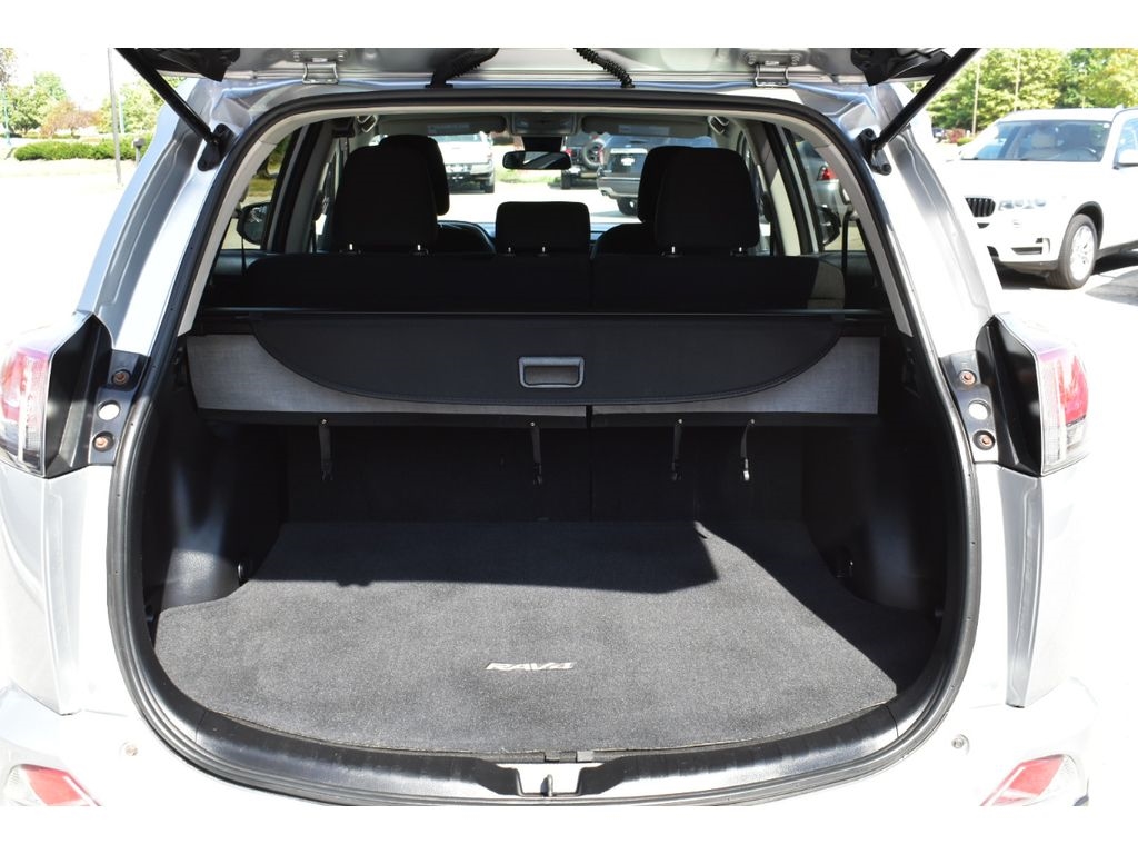 Toyota RAV4 LE AWD 2017 Toyota RAV4 LE AWD 2017