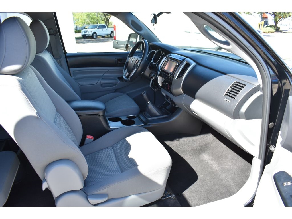2014 Toyota Tacoma Base 4x4 photo 24