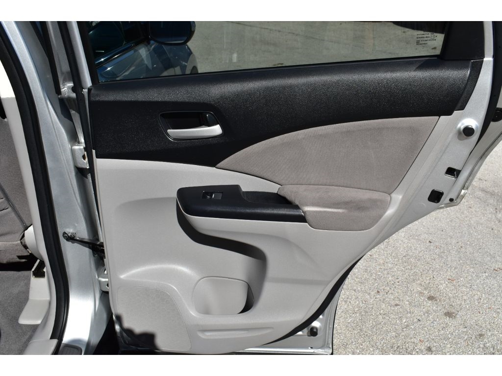 2013 Honda CR-V EX photo 29