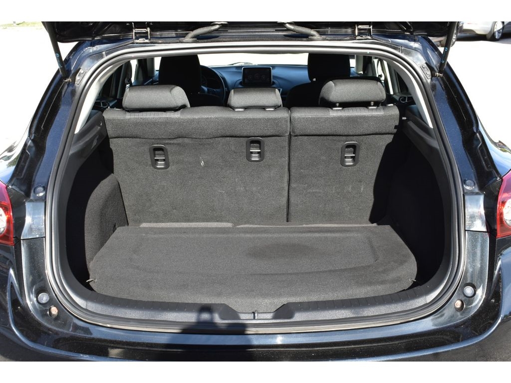 2015 Mazda Mazda3 i Sport photo 22