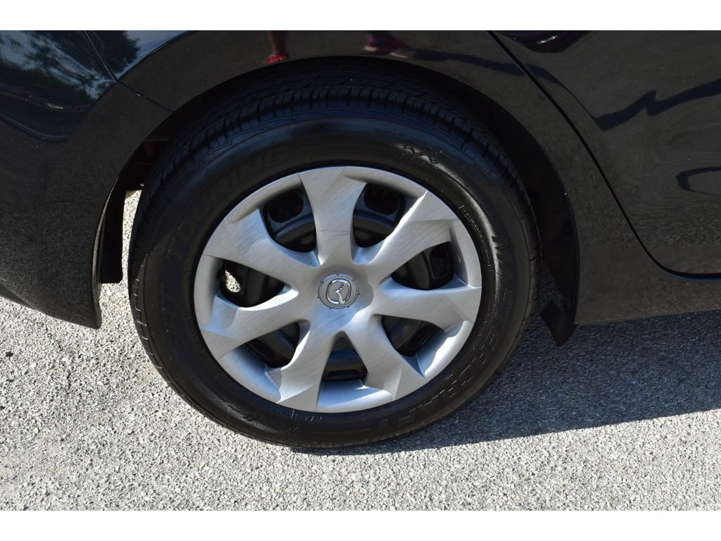 2015 Mazda Mazda3 i Sport photo 23