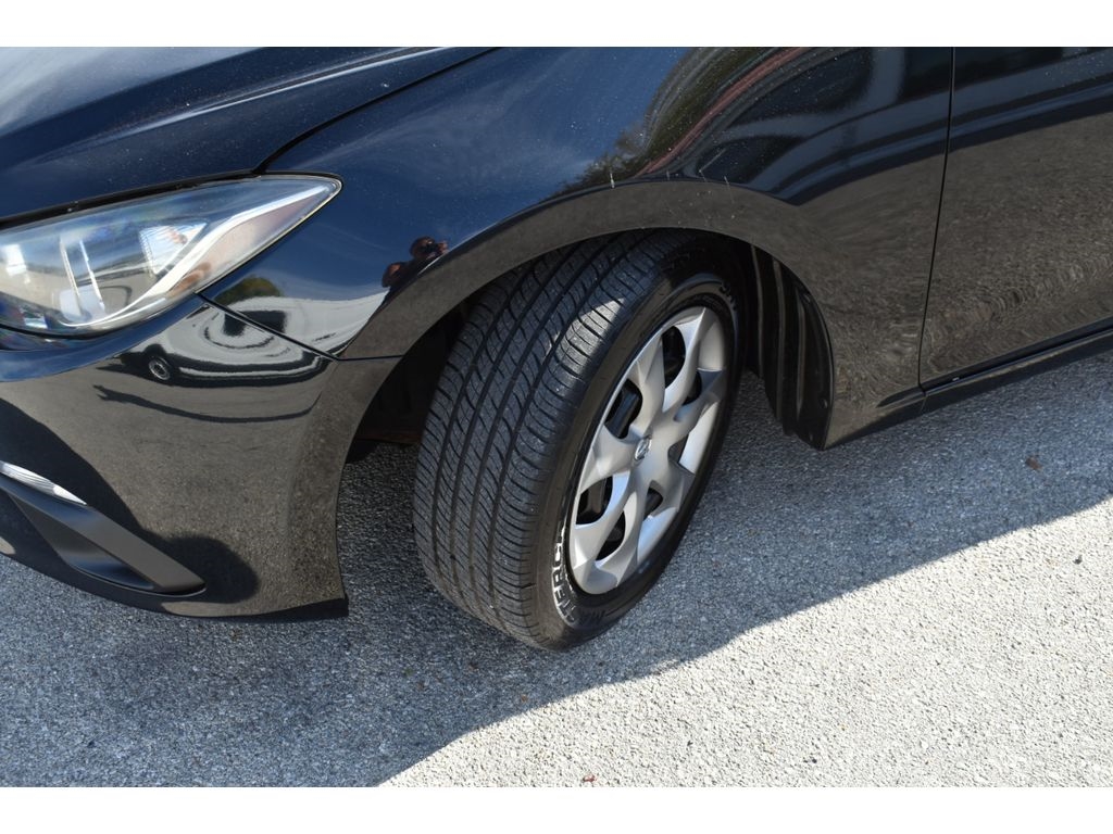 2015 Mazda Mazda3 i Sport photo 33