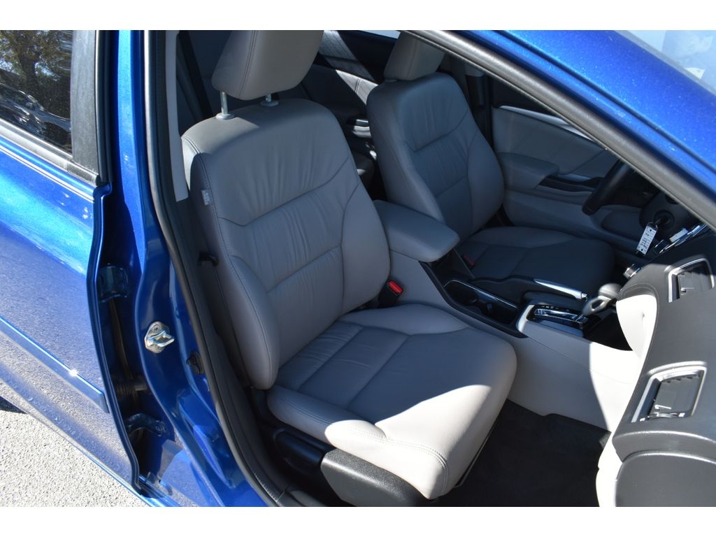 2013 Honda Civic EX-L photo 3