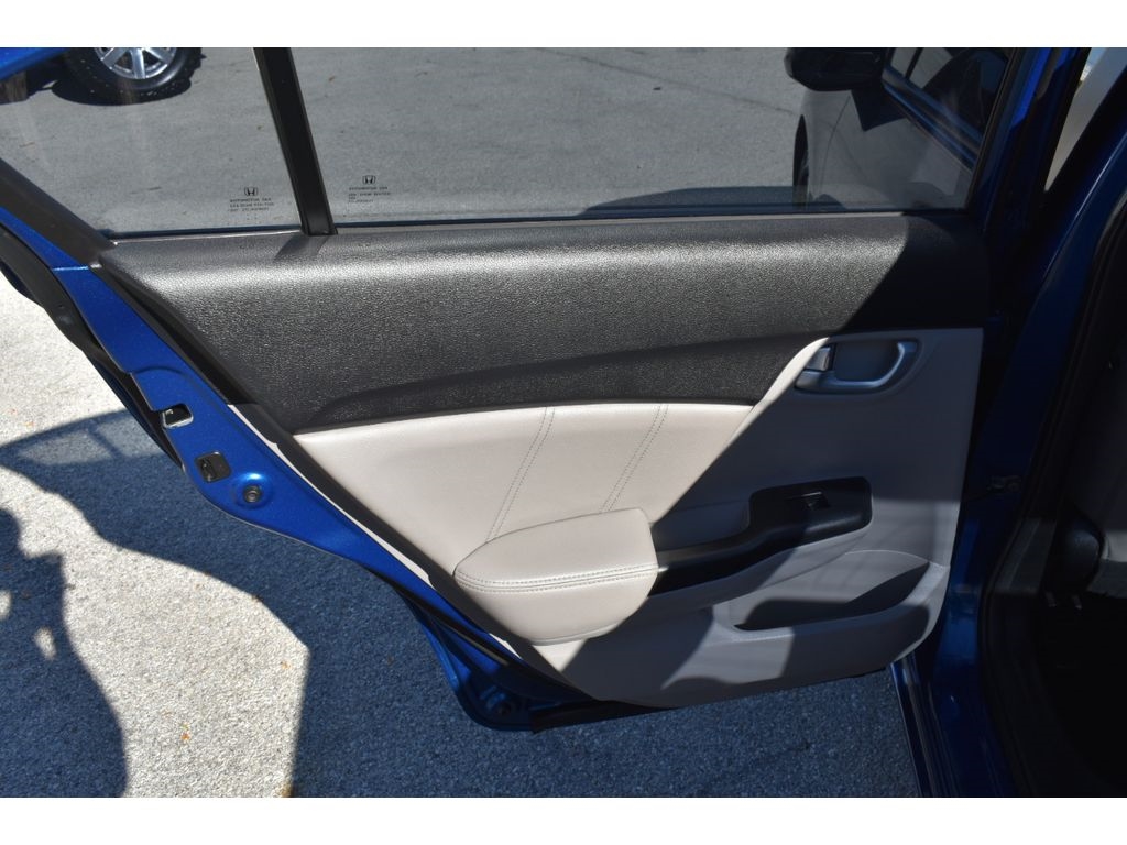 Honda Civic EX-L Sedan 5-Speed AT 2013