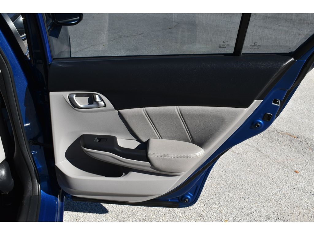 Honda Civic EX-L Sedan 5-Speed AT 2013