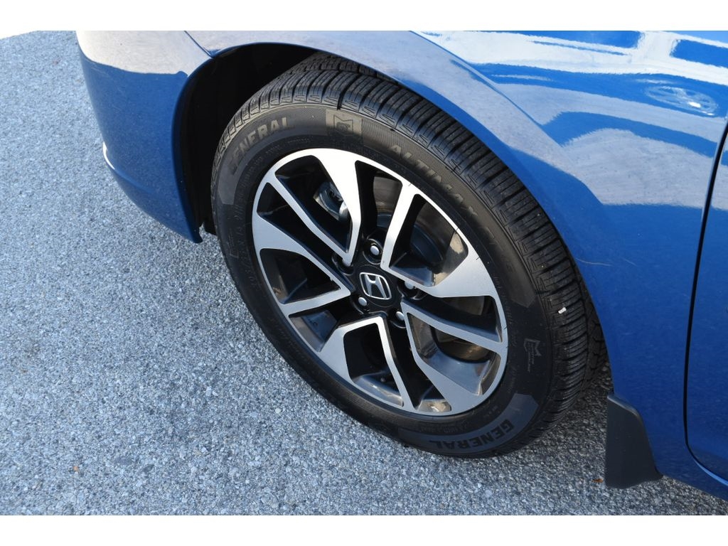 Honda Civic EX-L Sedan 5-Speed AT 2013