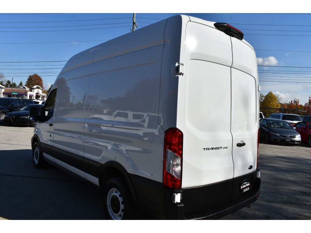 Ford Transit 250 Van High Roof w/Sliding Pass. 148-in. WB 2021