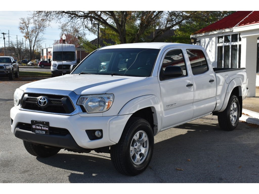 2012 Toyota Tacoma Base V6 4x4 photo 3