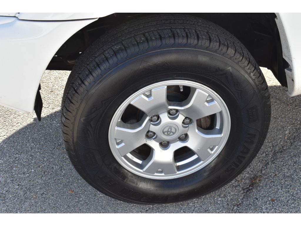 Toyota Tacoma Double Cab Long Bed V6 Auto 4WD 2012